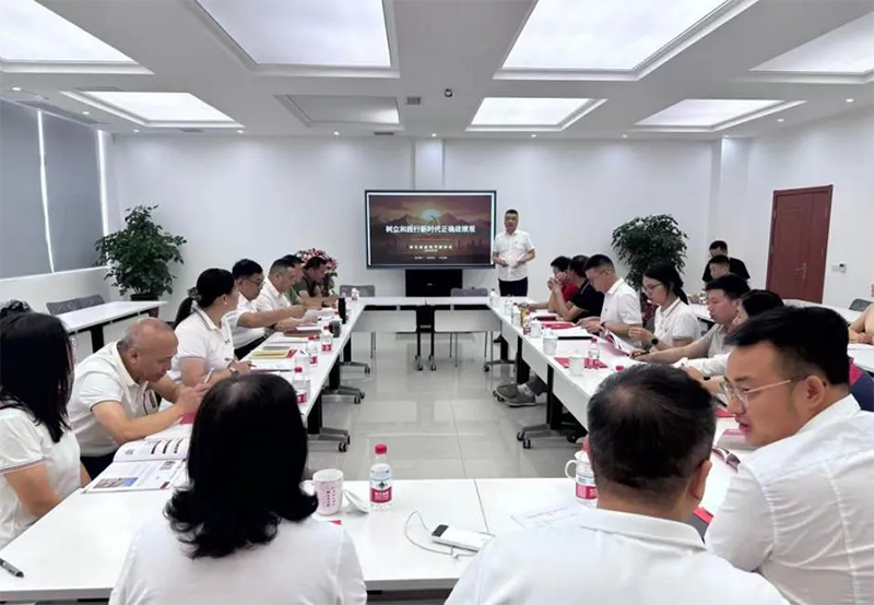 邱氏高新成功举办2.png